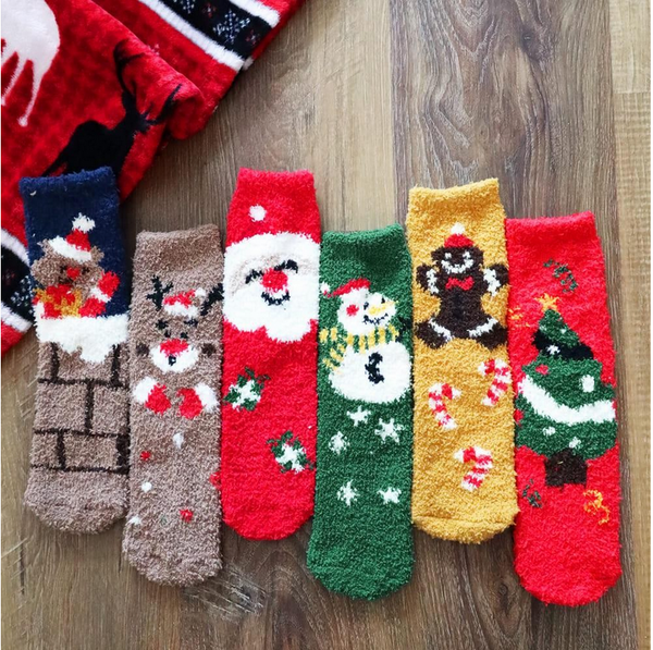 Soft Christmas Character Knit Mini-Crew Socks