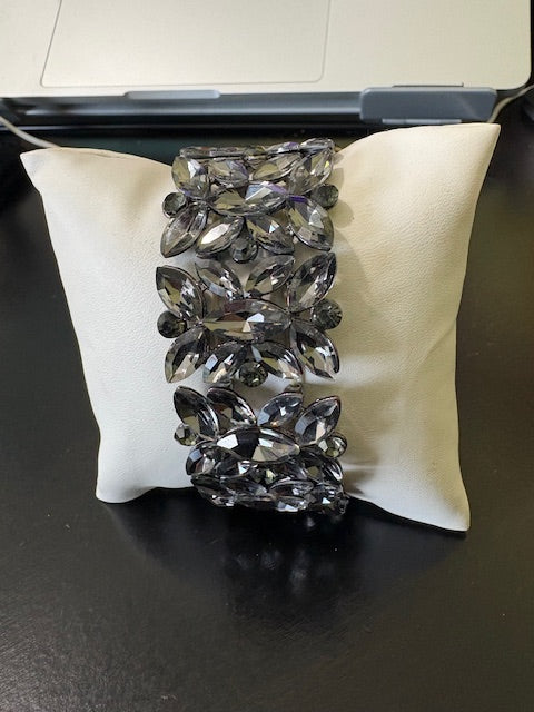 Mix Marquise Crystals Stretch Bracelet