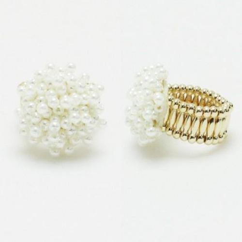 Cluster Pearl Stretch Ring